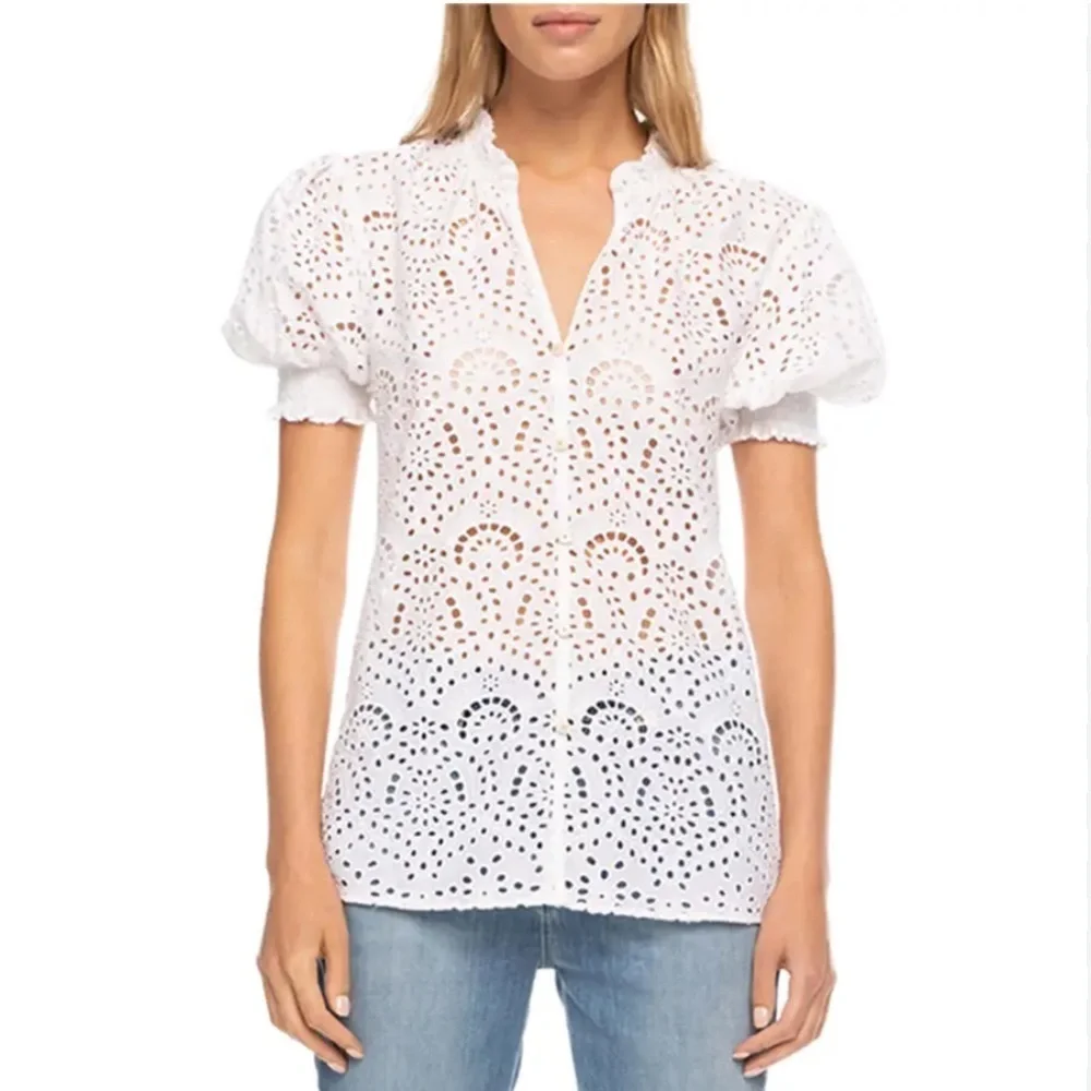 NWT eyelet button-down blouse Robert Graham Mila XS - Picture 1 of 5